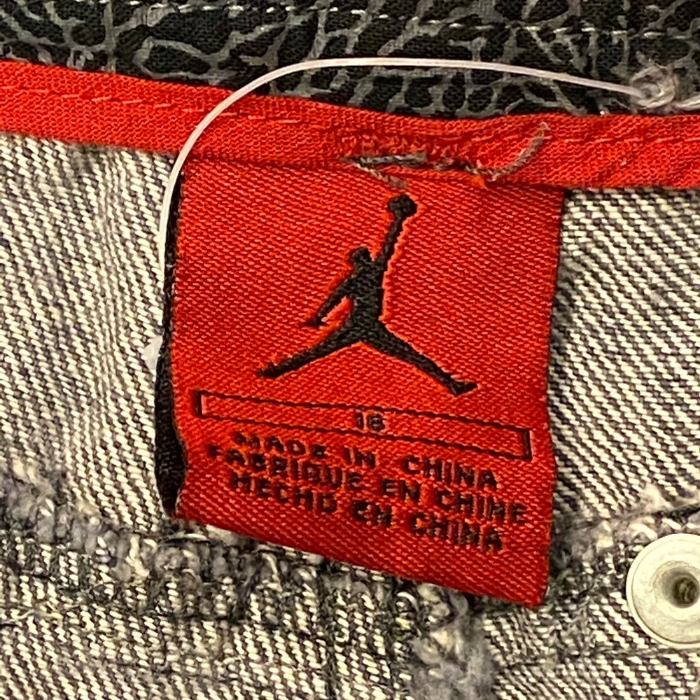 Brand new Air Jordan shorts - Picture 6 of 8
